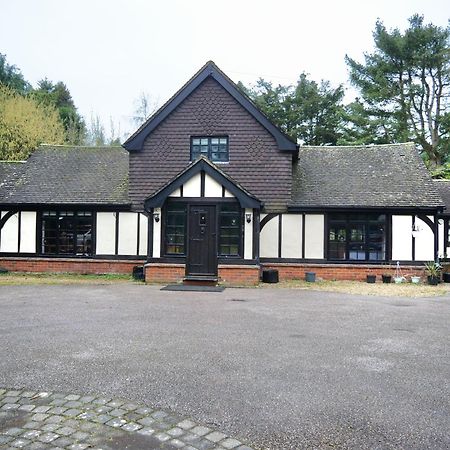 Beautiful Cottage In Brentwood Kelvedon Hatch Екстериор снимка